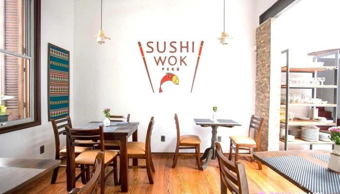 Sushi Wok Peru Pocitos Ambiente - Montevideo