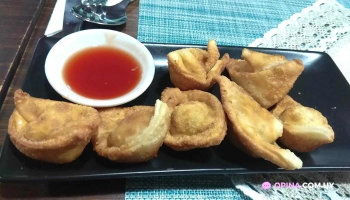 Sushi Wok Peru Pocitos Rangoon De Cangrejo - Montevideo