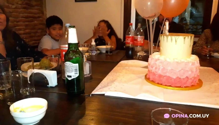 Sushi Wok Peru Pocitos Videos - Montevideo