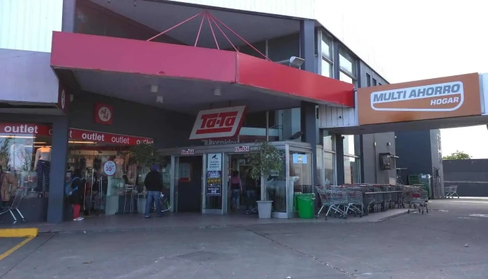 Ta -  Ta -  Sucursal Hiper Cerro Estacionamiento - Montevideo