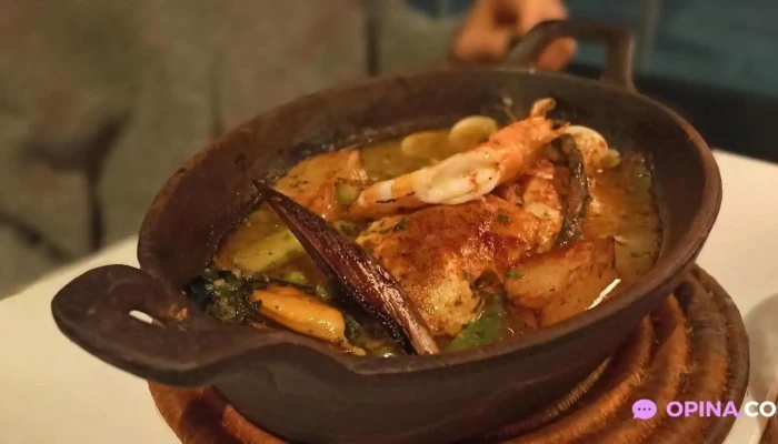 Tandory Restaurante -  Bullabesa - Montevideo