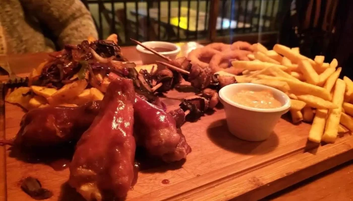 Tertulia Food Drink Papas Fritas - Montevideo