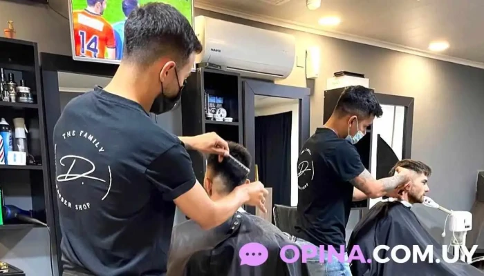 The family D. Barber shop - 50000 Salto