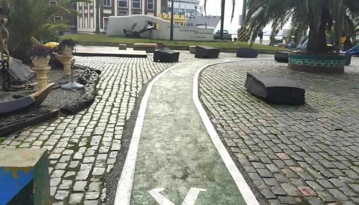 The Point -  Comentario 5 - Montevideo