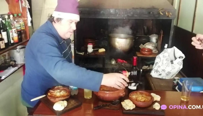 Todo Al Fuego -  Comida Y Bebida - Montevideo