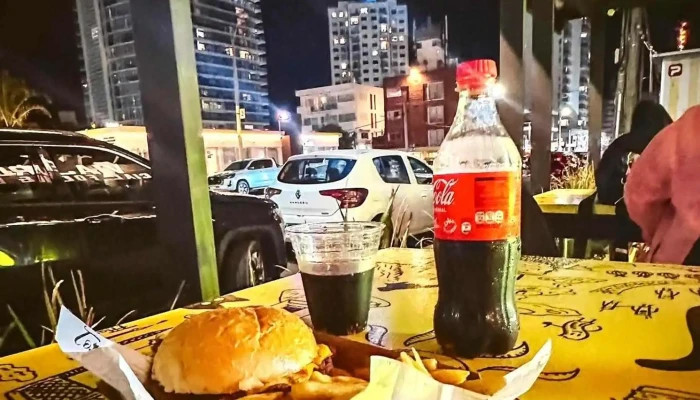 Togas Burger -  Papas Fritas - Maldonado