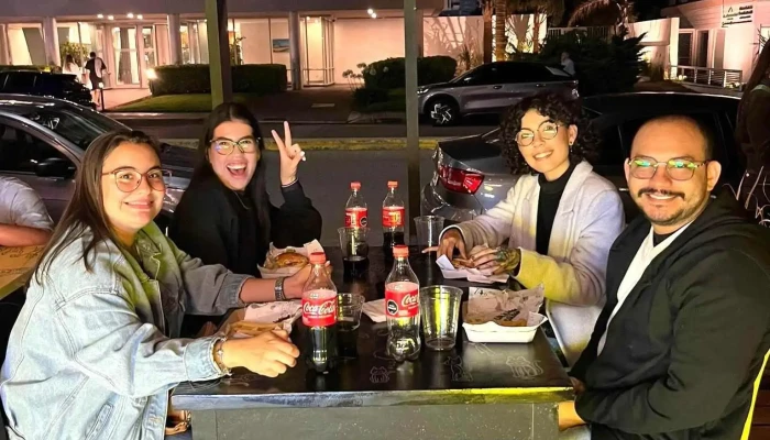 Togas Burger Punta Del Este -  Ambiente - Punta del Este