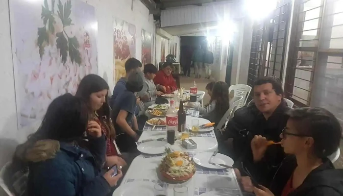 Tomatto Pizzeria Y Restaurante -  Ambiente - Chui