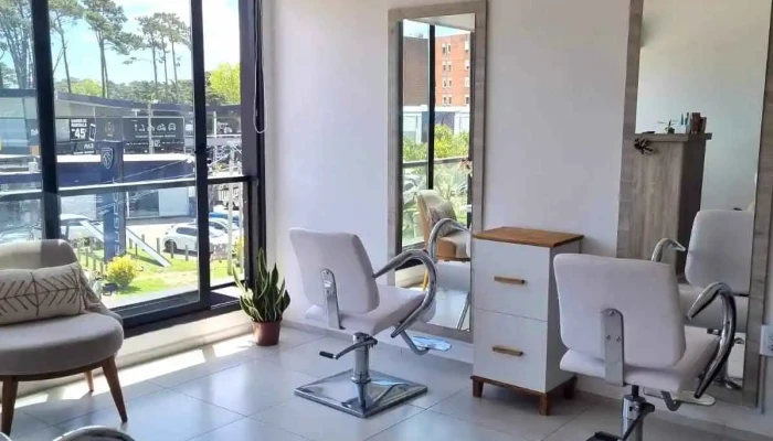 Tony Ruiz Peluqueria Punta del Este - Pascual Gattas 600 Esquina San Francisco