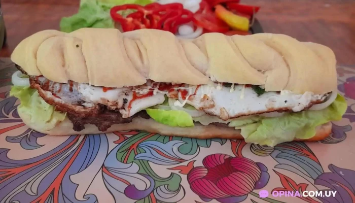 Toquito Van Foodtruck -  Comida Reconfortante - La Paz