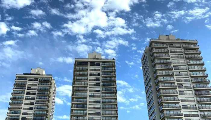 Torres Del Puerto -  Apartamento - Montevideo