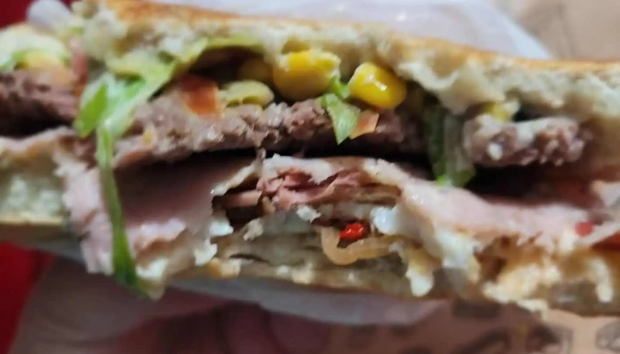 Trailer Beto Comida Y Bebida - Rivera