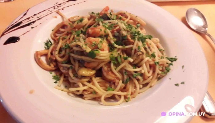 Trattoria Da Piero -  Espagueti - Piri&aacute;polis