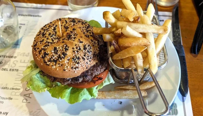 Trouville Salto Centro -  Hamburguesa - Salto