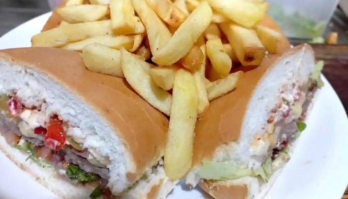 Tu Parador Empalme Olmos -  Comida Y Bebida - Empalme Olmos