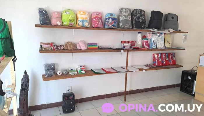 Universo Papeleria Zona - Col. del Sacramento