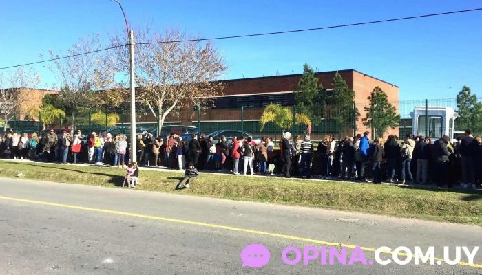 Uruguayan American School -  Edificio - Montevideo