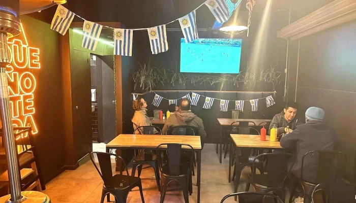 Valito Burgers Milas Ambiente - Montevideo