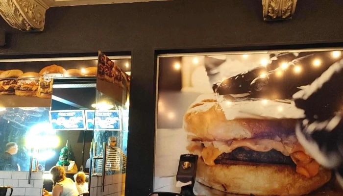 Valito Burgers Milas Comentario 4 - Montevideo