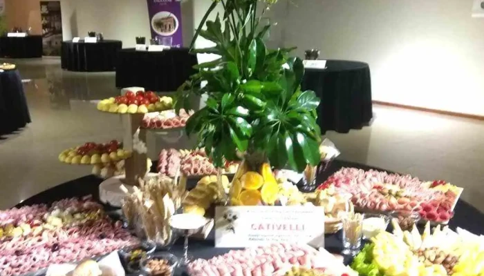 Vem Resto Cafe -  Smorgasbord - Paysandú