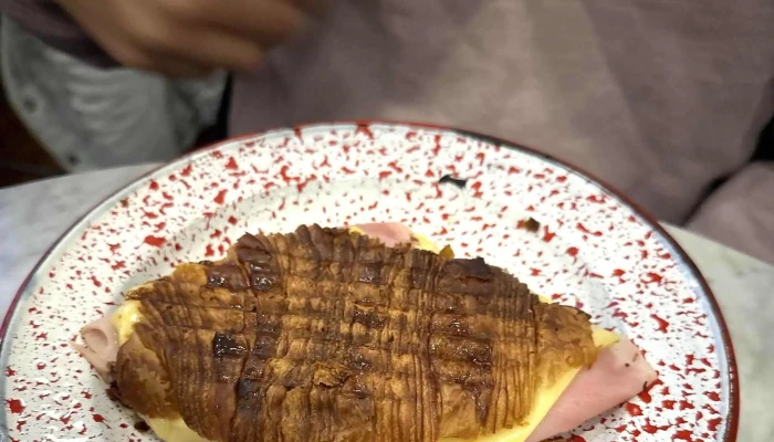 Vera -  Comentario 3 - Montevideo