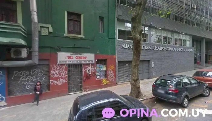 Veterinaria Clivet - 11100 Montevideo