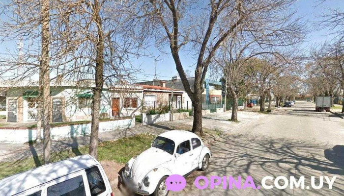 Veterinaria Nueva Cimarrón - 12000 Montevideo