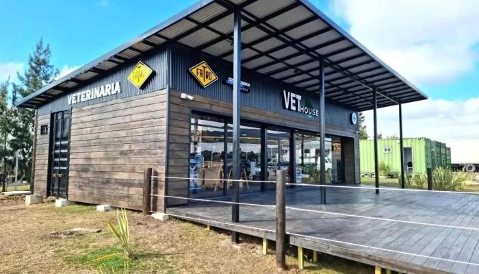 Vethouse Sas - Departamento De Montevideo