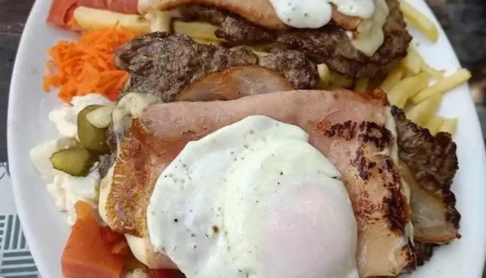 Viejo Barrio -  Comida Y Bebida - Col. del Sacramento