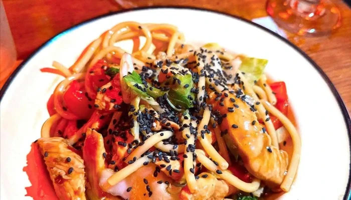 Wantan -  Yakisoba - Montevideo