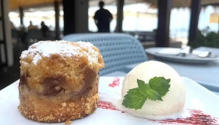 Yatch Club Uruguayo Restaurante -  Comida Y Bebida - Punta del Este