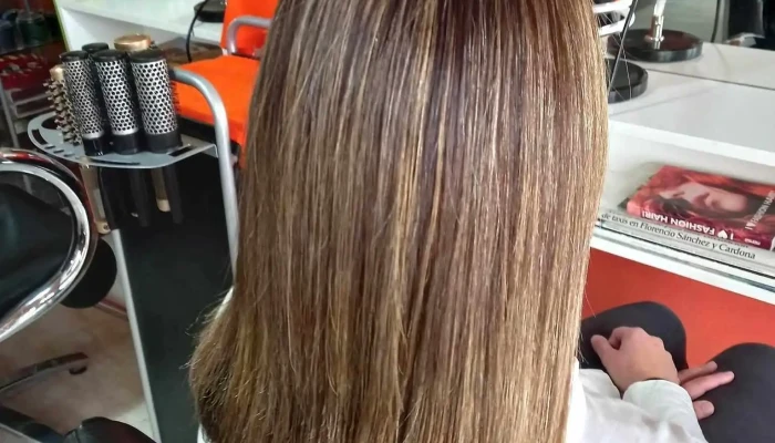 Yury Estilista - 75204 Florencio Sánchez