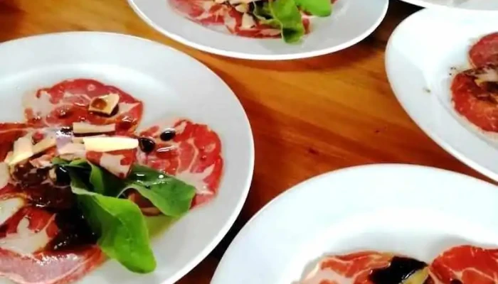 Zafiros Comida Y Bebida - Minas