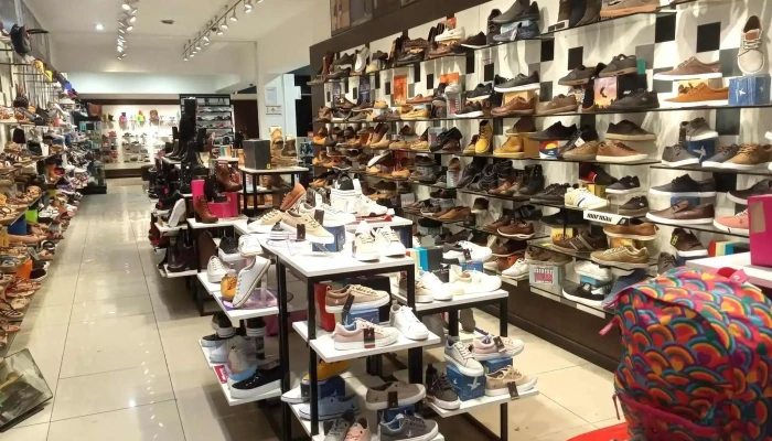 Zapateria Macri Colon - 12400 Montevideo