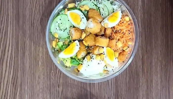 Zona Poke Sushi Wok Comidas Y Bebidas - Montevideo